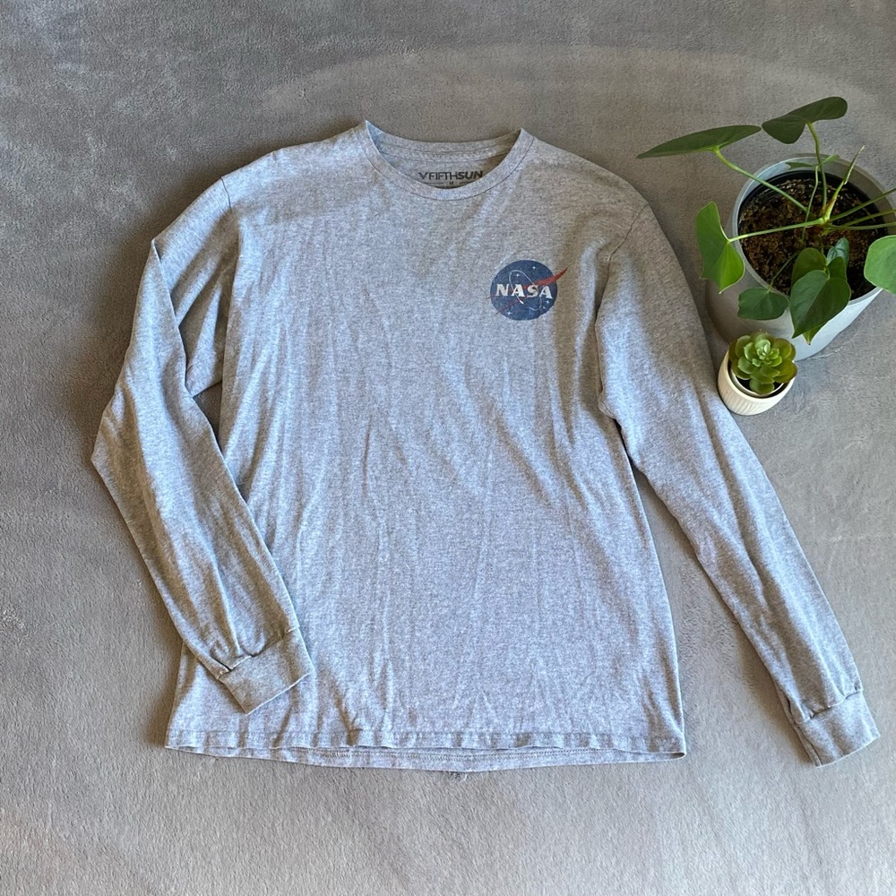 Fifth sun NASA grey longsleeve t shirt size medium